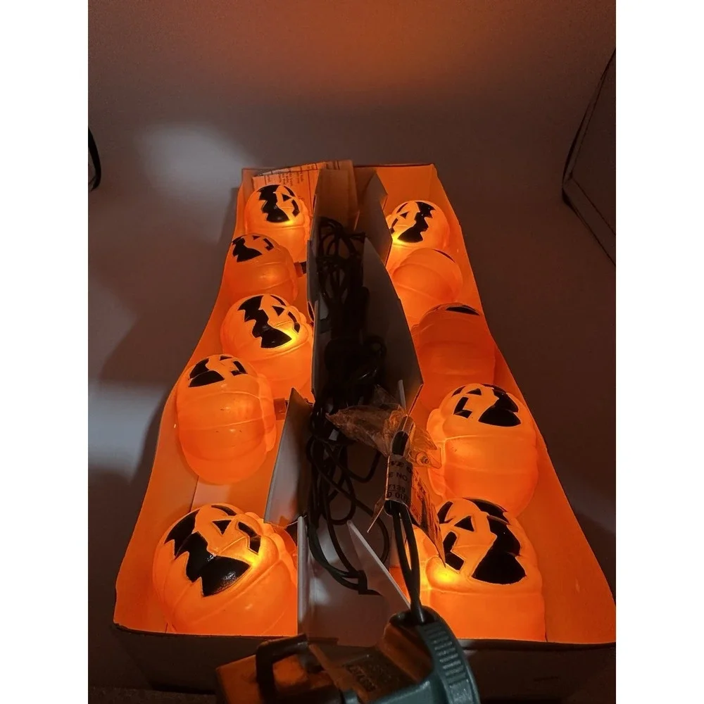 Vtg Halloween String Lights Set of 10 Jack O‎ Lantern Pumpkin Blow Mold WORKING